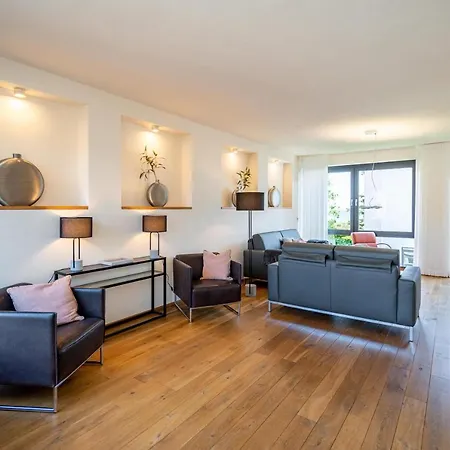 Quartier 47, App 01 Penthouse Apartment